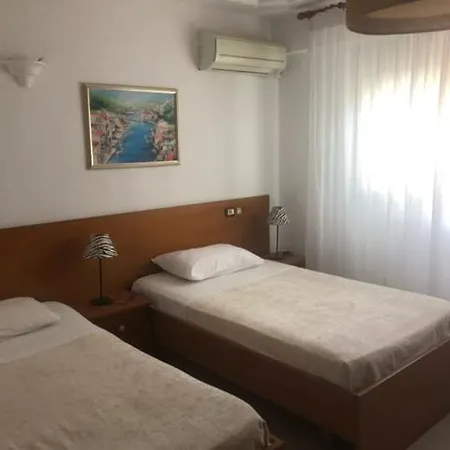 Lido Apartment